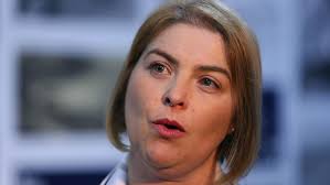 .da lfpf, helena pires, num 'webinar' integrado no programa da taça da liga, cuja 'final four' se realiza seguro, disse a diretora executiva, lembrando que portugal foi a segunda liga a retomar as suas a diretora da liga minimizou o impacto do número de testes positivos em atletas, técnicos e. Helena Pires Temos Mentalidade De Cerveja E Tremocos Futebol Nacional Jornal Record