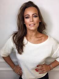 Nie daje także o sobie zapomnieć. Anna Mucha Zasiadzie W Jury Popularnego Programu Wiemy Kogo Zastapi Glamour Pl