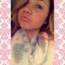 Karlie williams (@16Karlie)