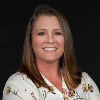 Sarah Reavis's Instagram, Twitter & Facebook