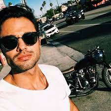 Julien (Les Princes de l'amour 4) : ses photos les plus sexy sur  Instagram...