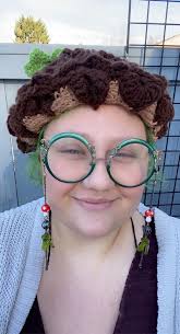 Crocheted a teapot cozy for a coworker and thought it screams cottage core  🥰