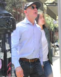 Jeff bezos is opening the doors of his first preschool, the bezos academy. Jeff Bezos Takes His Kids Out In New York After Finalizing Divorce From Their Mother Mackenzie Daily Mail Online