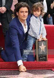Orlando bloom and miranda kerr son flynn christopher bloom 2019 ( celebrity news & pictures orlando bloom took his son, flynn, 7 on a date on friday and it might be the cutest thing ever. Orlando Bloom And His Son Flynn Bloom Are Honored With A Star On The Orlando Bloom Miranda Kerr Orlando Bloom Orland Bloom