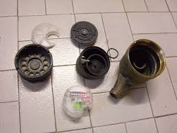 Des petits placards qui se trouvent dans la salle de bain ou dans les toilettes. Debitmetre Et Entrainement Magnetique Des Compteurs D Eau Lokistagnepas Eau Potable Aep