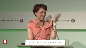 Die moderatorin (†41) ist am dienstag ihrem krebsleiden erlegen. Miriam Pielhau 41 Tochter 4 Mama Ich Weiss Du Bist Dolle Krank Bunte Tv Youtube