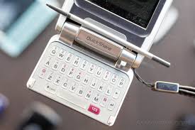 Flashback: Sony Ericsson P910 used an ...