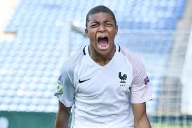 Les membres de l'équipe de france 2016. Equipe De France U19 Le Visage Des Champions D Europe Le Point
