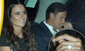 Steve had reportedly become depressed following the pandemic isolation period according to tmz sources. Elizabeth Hurley S Ex Husband Arun Nayar Celebrates Engagement To Kim Johnson Daily Mail Online