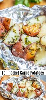 These Easy Foil Packet Garlic Potatoes Are Cooked On The Grill Or In The Oven With Lots Garlic And Herbs For A Perfect With Images Grilled Side Dishes Grilled Steak Recipes
