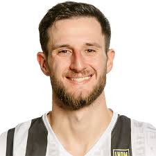 Zachary Hankins's Instagram, Twitter & Facebook