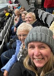 Some of our members went along to The Cobras Ice Hockey match last night,  they met the club mascot 😀