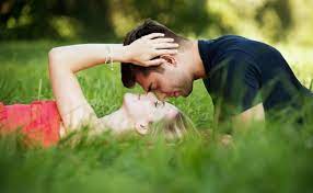 98 gambar kartun ciuman mesra dan kata kata romantis terbaru cikimm com. Gambar Orang Ciuman Dan Kata Kata Ssst Ini Lho Alasan Kenapa Orang Ciuman Matanya Tertutup Lifestyle Fimela Com Gambar Lucu Orang Ciuman Bergerak Kumpulan Gambar Dp Bbm Mduivrixkc