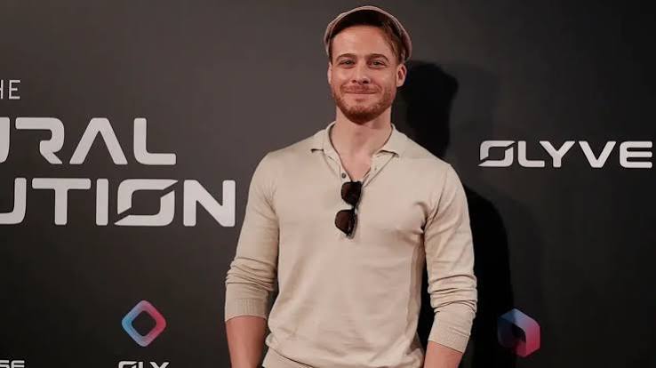 Kerem Bürsin'in Kariyerinde Yeni Bir Durak: Neden Bu Kadar Konuşuluyor?