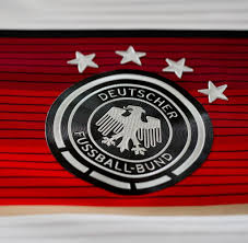 Die deutsche nationalmannschaft wird 'die mannschaft'. Dfb Der Kampf Der Ausruster Um Den Weltmeister Welt