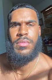 Dorian Carlisle's Instagram, Twitter & Facebook