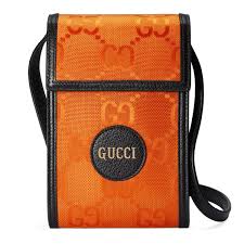 Chatterie gucci * chatterie n'ours * chatterie royal (de la) chatterie tournan (de la) chatterie velay (la) chatteriedesspis's * chatterinette (de la) chatterley (de) chatterton (de la) chattingham (de) chatusa (de) chatzensylver (du) chatêlière (de la) chauchais (du) chaude cote: Gucci Synthetik Off The Grid Minitasche In Orange Fur Herren Lyst