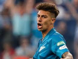 Born 4 february 1993) is an argentine professional footballer who plays as a right winger for spanish club elche. Sao Paulo Surpreende No Mercado E Fecha Contratacao Do Meia Emiliano Rigoni Jogador Foi Pedido De Crespo Bolavip Brasil