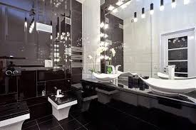 It was a bit of an engineering difficulty for the designer, but the end result is well worth it. 9 Best Luxury Bathroom Design Ideas With Pictures