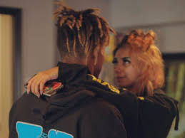 Juice wrld had a habit of taking up to 3 potent percocet pills a day and would mix them with lean. Juice Wrld S Girlfriend Ally Lotti Pays Tribute At Rolling Loud Fest Watch Hiphop N More