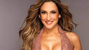 Explore the latest videos from hashtags: Claudia Leitte Vai Celebrar 40 Anos Em Live Com Leo Santana E Dennis Dj Tc Online