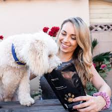 Cbd dog treats contain cbd oil which studies have shown to possess several therapeutic benefits. Cbd For Dogs Best Cbd Dog Treats You Should Buy La Weekly