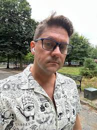 Anyone know where I could rent a small wood splitter?? I have an  afternoon's worth of wood to split! Thanks for any insight!!