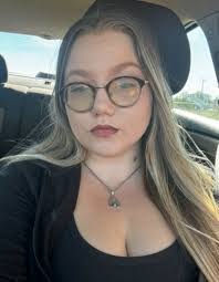 Silvia Branch's Instagram, Twitter & Facebook