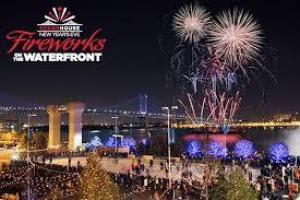 The Best Places To Celebrate New Year S Eve In Philly For 2016 New Years Eve Fireworks Fireworks Winterfest