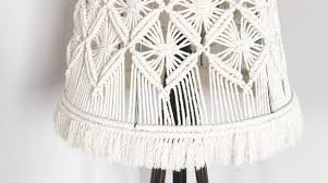 Makromeden Lamba Modelleri 42 Mimuu Com In 2020 Macrame Decor Macrame Design Macrame Wall Hanging Diy