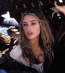 Pirates Of The Caribbean The Curse Of The Black Pearl Keira Knightley Age 17 Year Old Keira Knightley In Pirates Of The Caribbean Curse Of The Black Pearl In 2020 Keira Knightley Pirates Keira Knightley Pirates