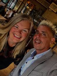 Hi everyone, I need neighbours😂 can anyone add me (if not, I'll add you) I  need help building money and want to see everyone else's builds😁 Thank you  ❤️