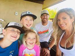 Still married to his wife elizabeth barry? It S Not Just Alex Smith S Comeback Story His Wife Elizabeth Has Scars Of Her Own