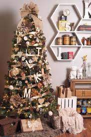 To create a rustic christmas tree, decorate with pine cones, red and green plaid bows, bird ornaments and bundles of burlap. 87 Best Christmas Tree Ideas 2021 How To Decorate A Christmas Tree