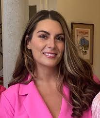 Cinnamon Rogers's Instagram, Twitter & Facebook