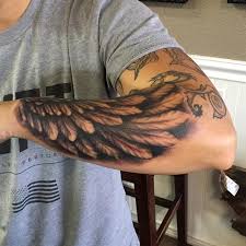 Modèle de tatouage d'ailes d'anges. Tatouage Aile Une Expression De Spiritualite Et De Vision