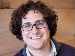 Rae Cavano's Instagram, Twitter & Facebook