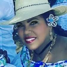 GINA BERNAL (@aranyemina)