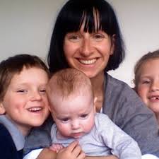 Kari-Anne Toth (@katoth)