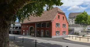 You can enjoy european delicacies in trattoria rotes haus restaurant. Rotes Haus Seffelraum Tourismus Rheinfelden