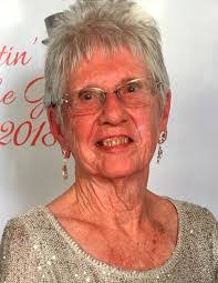 Edith Durr's Instagram, Facebook & TikTok