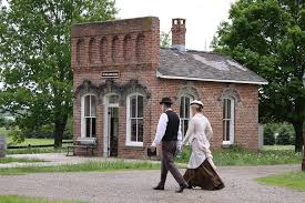 Jun 16, 2021 · the association for living history, farm and agricultural museums serves those involved in living historical farms, agricultural museums and outdoor museums of history and folklife. Living History Farms Reviews U S News Travel