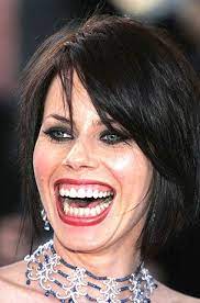 Pin By Erdem Altiparmak On Gulen Fairuza Balk Celebs Pretty Woman