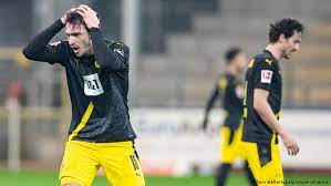 Dortmund and haaland dropped by frankfurt. Bundesliga Borussia Dortmund S Champions League Hopes Dented In Freiburg Sports German Football And Major International Sports News Dw 06 02 2021