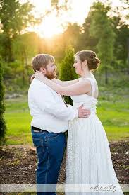 Forrest Creek Barn Wedding Hot Springs Arkansas Melissa Albey Photography Lace Weddings Barn Wedding Wedding Dresses Lace