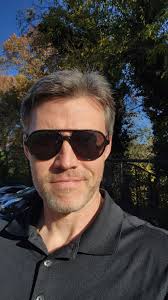 How to create your own customer stories with AI for sales