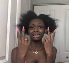 Pin By Veれuち Good Girl On Funny Black Memes Memes Funny Faces Meme Faces Funny Profile Pictures