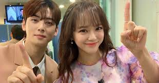 Lt → корејски, енглески → sejeong (8 songs преведено 6 пута на 5 језицима). Gugudan S Sejeong Reminds Everyone She And Astro S Cha Eunwoo Are Friendship Goals In New Post Koreaboo