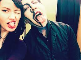 10.02 Birthday of Lindsay Usich.