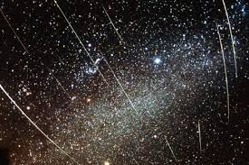 Kamu nggak boleh kelewatan karena bakalan ada sekitar 150 meteor yang bisa dilihat per jamnya jika langitmu gelap. Catat Ini Waktu Puncak Hujan Meteor Perseid Okezone Techno